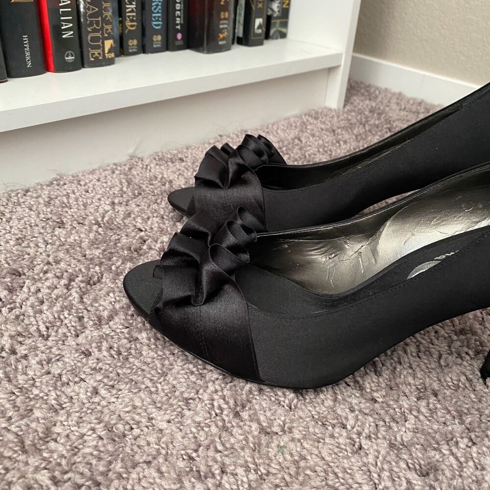 NINA Black Ruffle Satin Formal Bridesmaid Evening Ruffle Open Toe Heels Size 10 - Picture 9 of 13